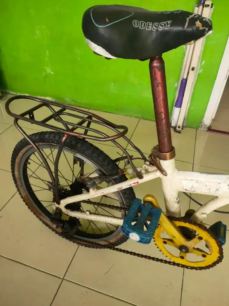 Jual sepeda lipat bisa dipakai anak smp, remaja bahkan ibu ibu