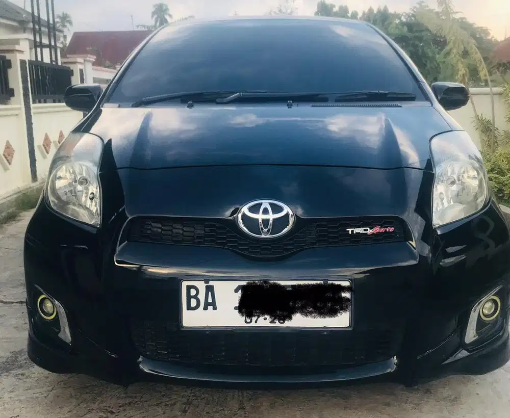 Yaris 2013 E Automatic