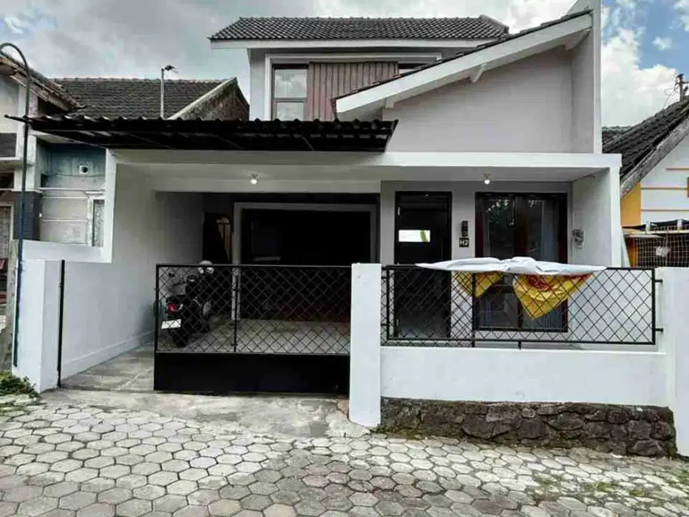 RUMAH BARU 2 LANTAI DALAM PERUMAHAN DI SENDANGTIRTO BERBAH SLEMAN