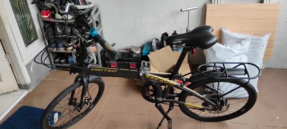 Sepeda lipat united cora