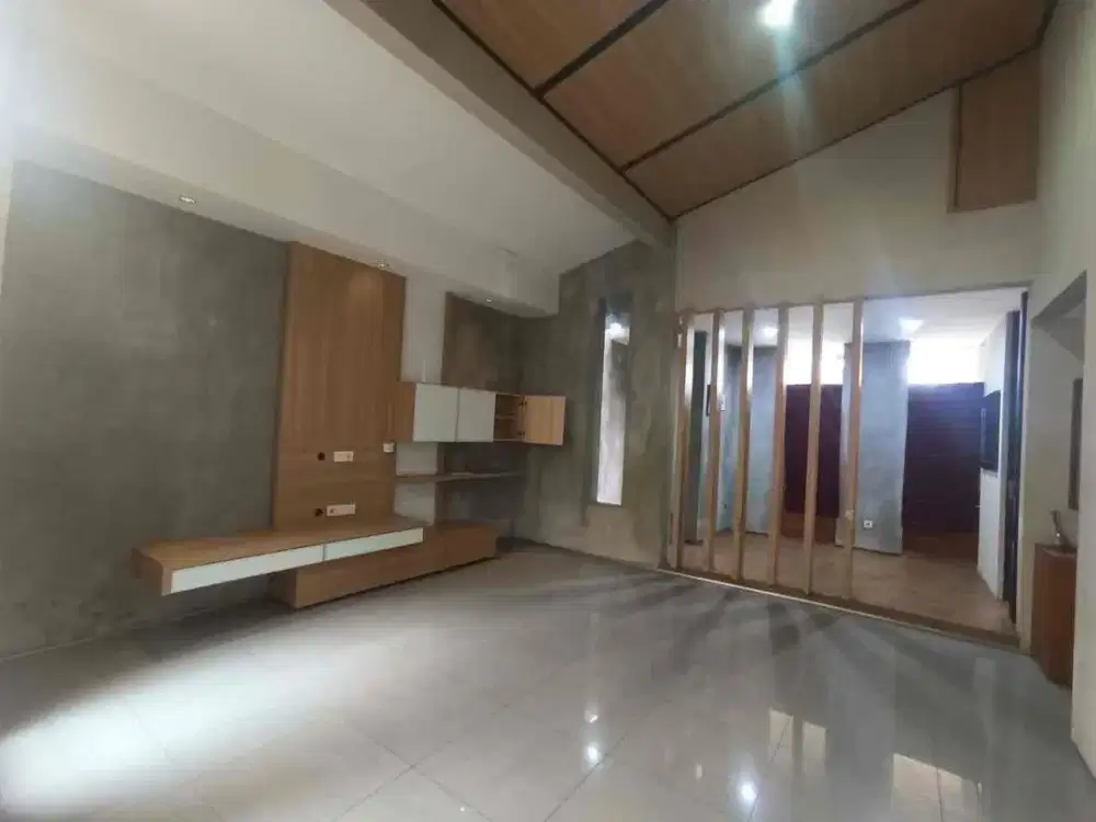 DISEWAKAN RUMAH SIAP HUNI DI KOMPLEK MUARA BANDUNG