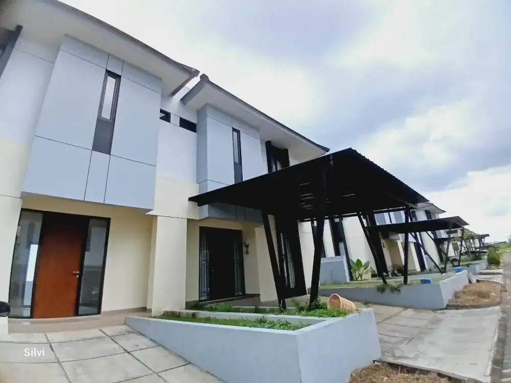 Disewakan rumah dgn prabot di Grand Victoroan Manado