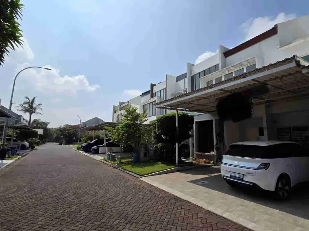 Dijual cepat murah rumah di cluster Zebrina Jakarta Garden City Jakarta Timur