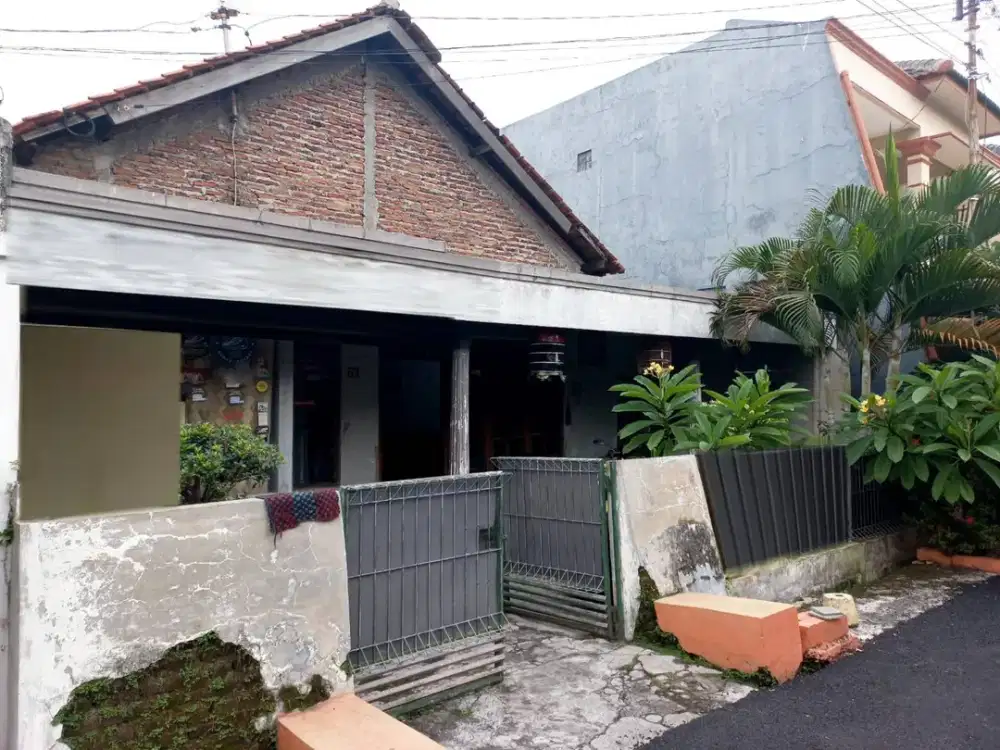 Dijual Rumah Lokasi Strategis di Jl. Sri Rejeki Semarang