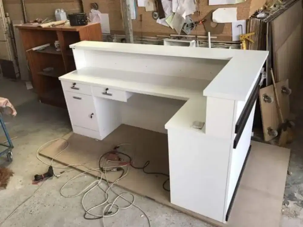 Meja bar,meja kasir ,meja resepsionis