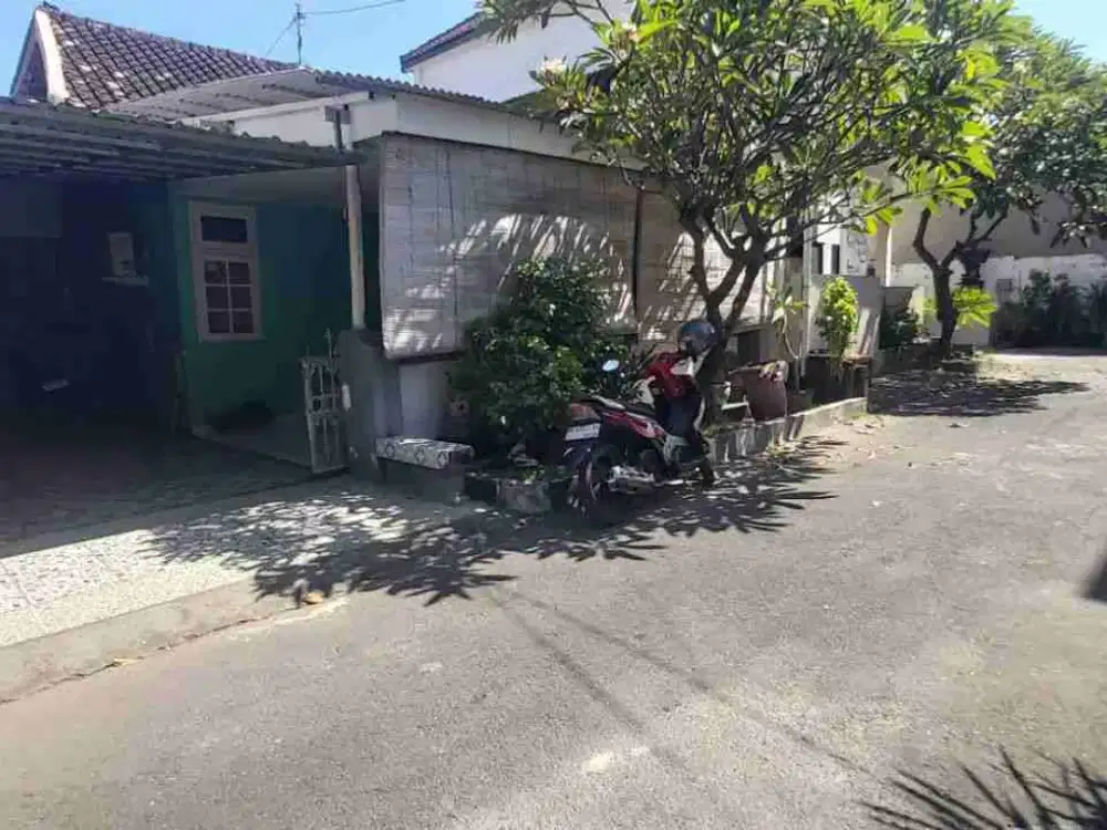 Rumah LT 130m2 di Biaung Gemitir