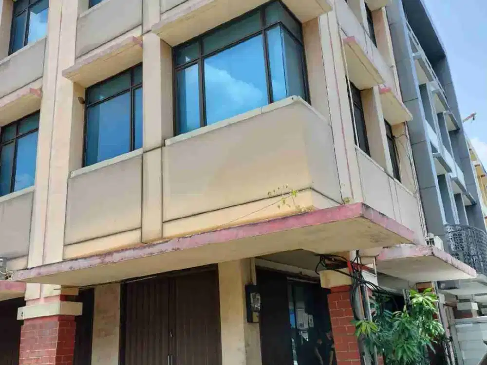 DiSewakan 4 lantai Rukan Artha Gading Jakarta Utara