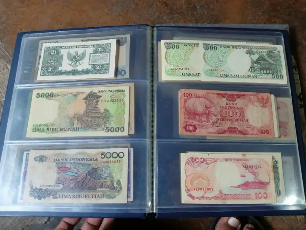 Uang kuno satu album