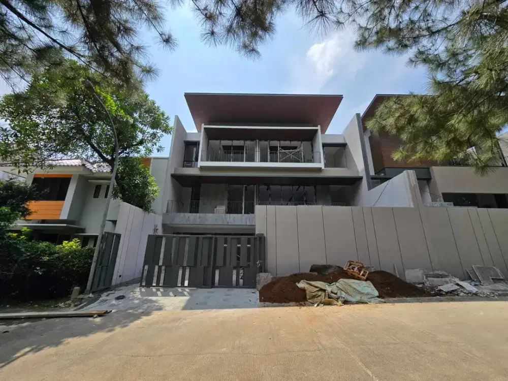 DIJUAL RUMAH MEWAH ADA LIFT VIEW TERBAIK HARGA MURAH SENTUL CITY SSR517