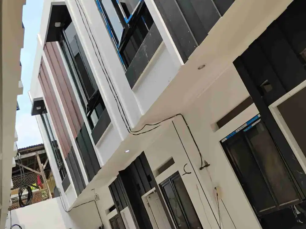 Dijual Rumah Murah Minimalis Dengan Harga Special Di Matraman Jakarta Timur.