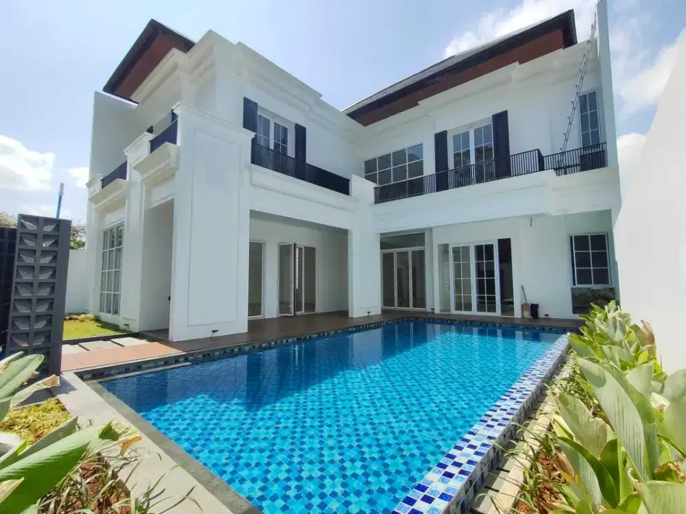 DIJUAL RUMAH PREMIUM ADA LIFT KOLAM RENANG VIEW BAGUS SENTUL CITY SSR516