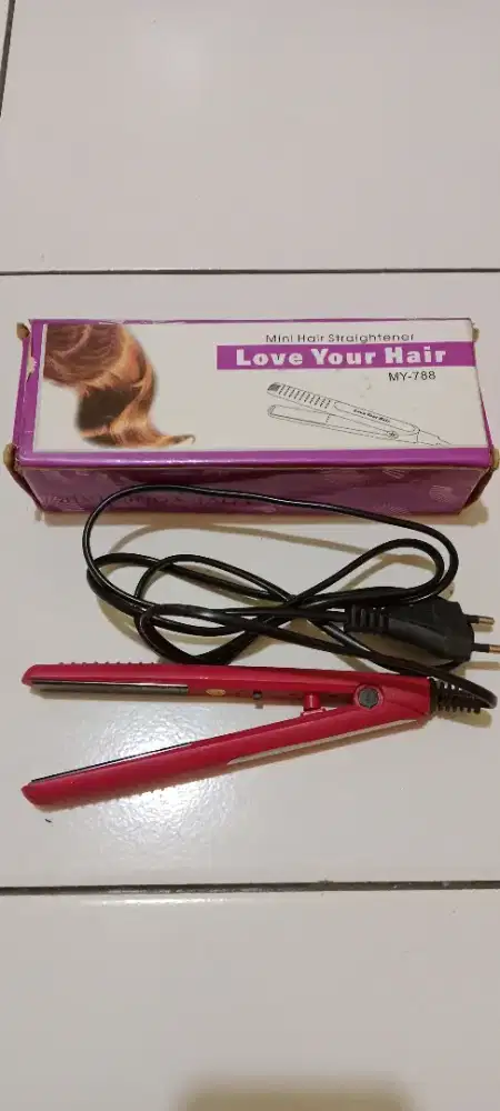 Catok pelurus rambut