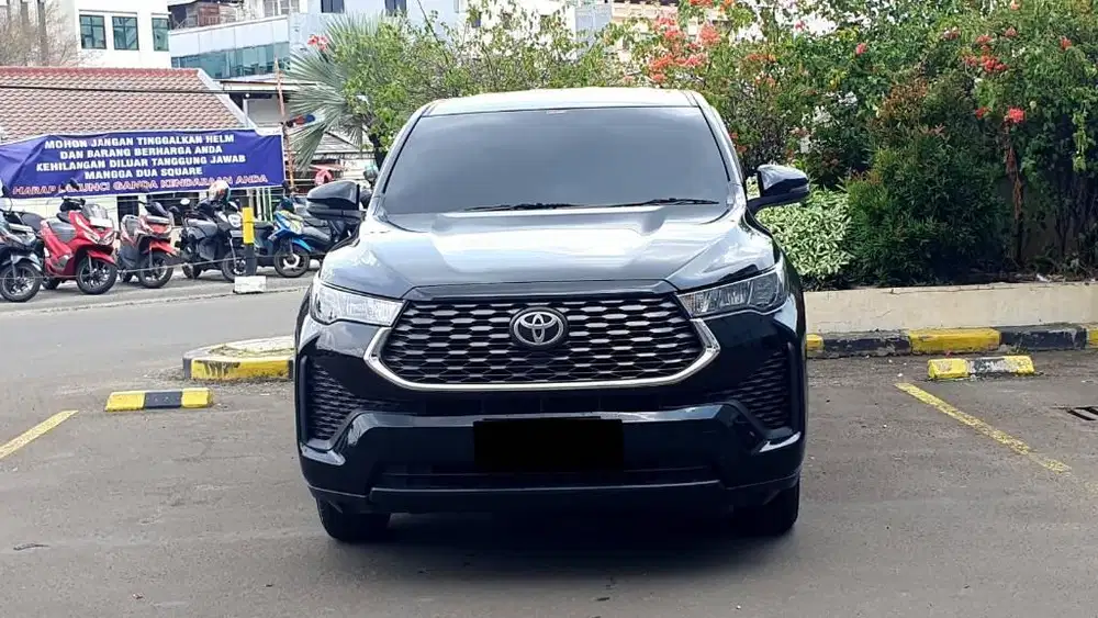 Toyota Zenix 2.0 G Hybrid HV Cvt AT 2024 Hitam km.6rb Tangan satu