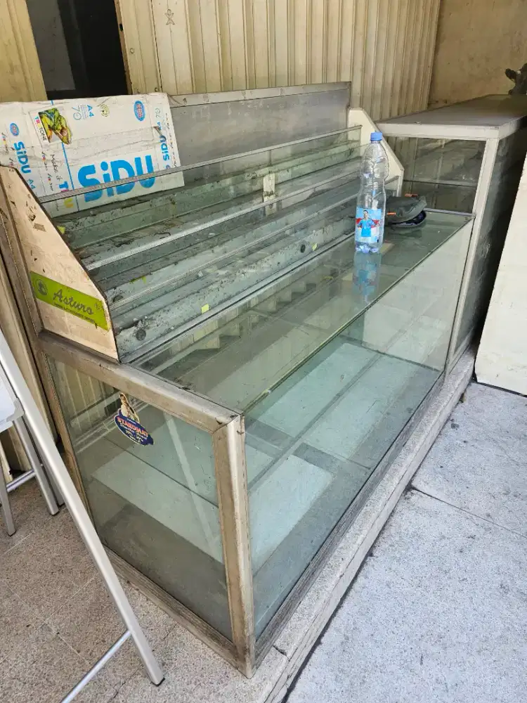 Etalase stainles kaca