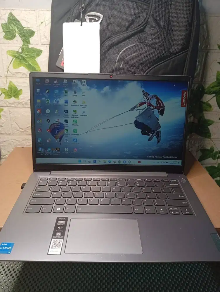 Lenovo IdeaPad Slim 3  i3 Gen 1215