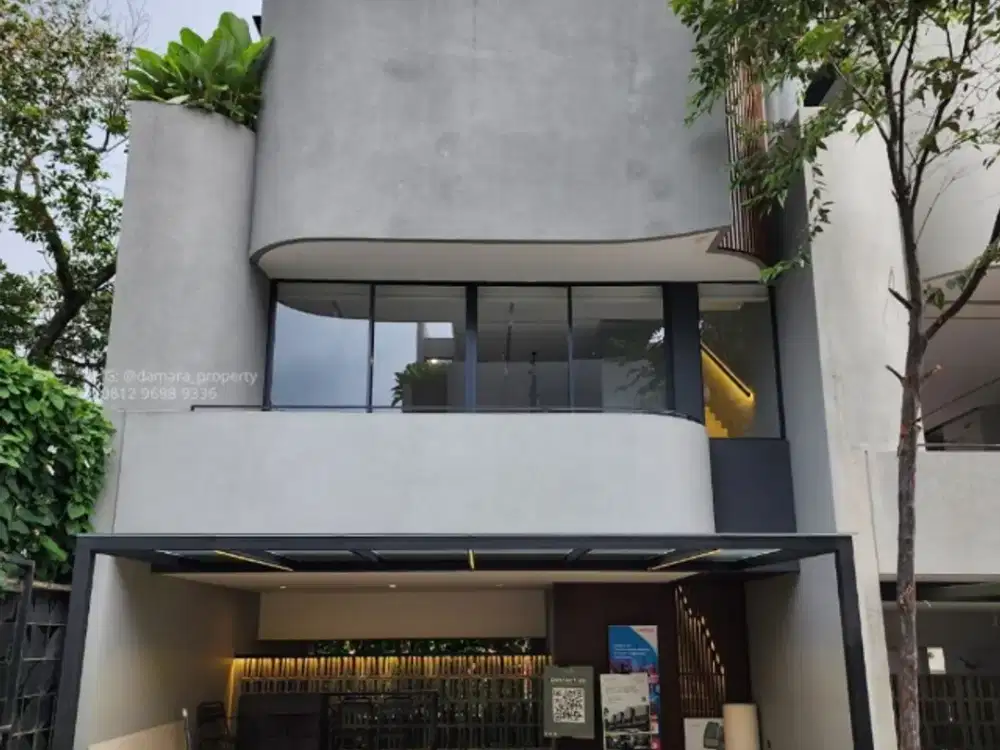 Rumah 3 Lantai di Selatan Jakarta – Trendy & Cozy!