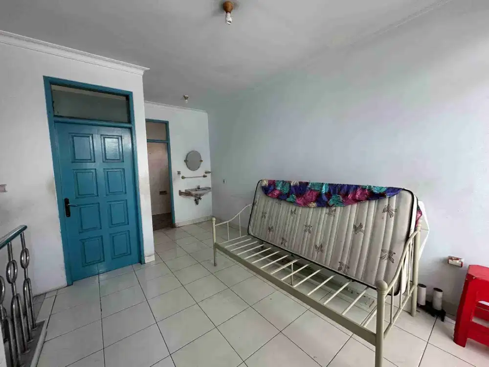 Rumah Langka Dijual cepat di Modernland Tangerang