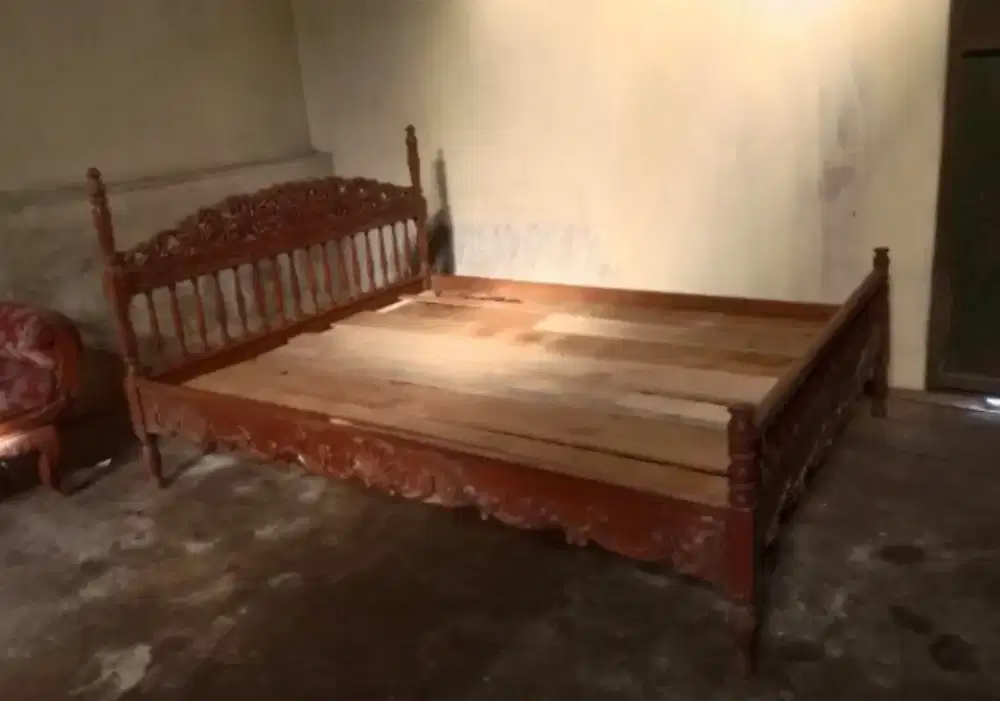 Dipan jati  ukiran Jepara lawasan