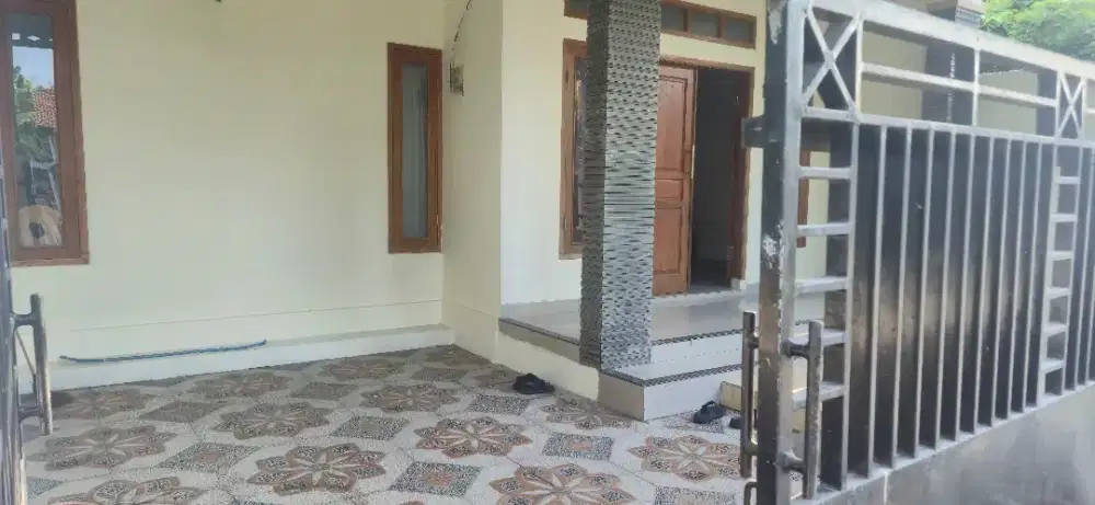 DI KONTRAKAN RUMAH DI TENGAH KOTA CIREBON