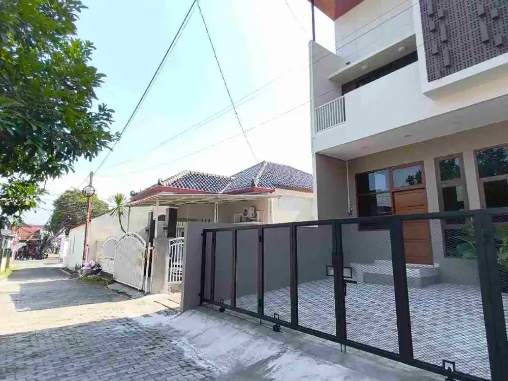 Murah! Rumah 2 Lantai Di Concat Dekat Pakuwon Mall