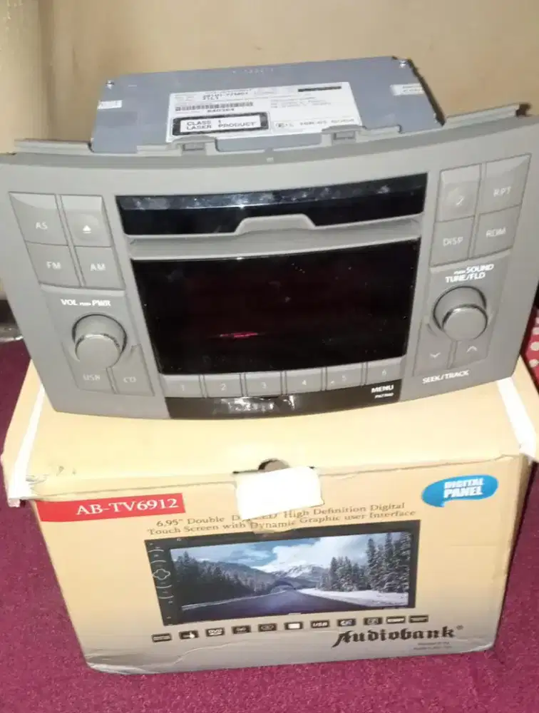 Bu Audio mobil ERTIGA ori,normal,sdh ganti yg tv,,set karpet,dll