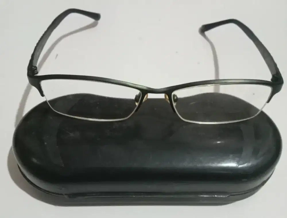Frame kaca mata ex singapore 80k net