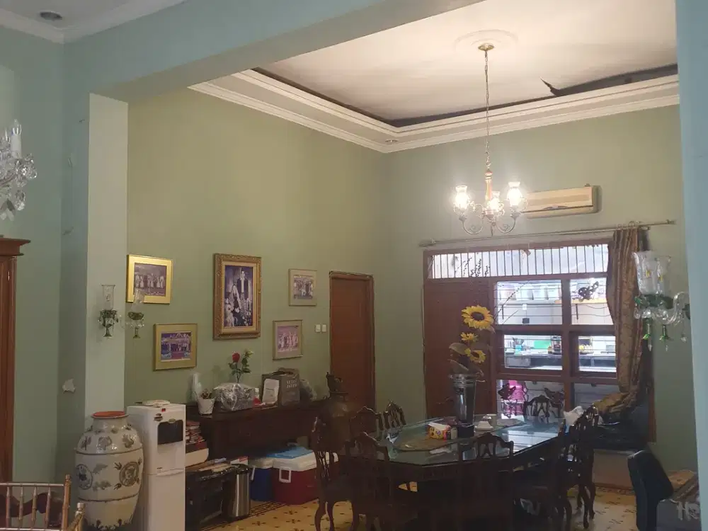 Rumah di Menteng Inti Strategis Dekat Cafe & Resto