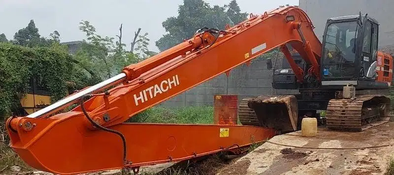 Dijual Excavator Hitachi Long Arm ZX210LC (Long Track)  Tahun 2022