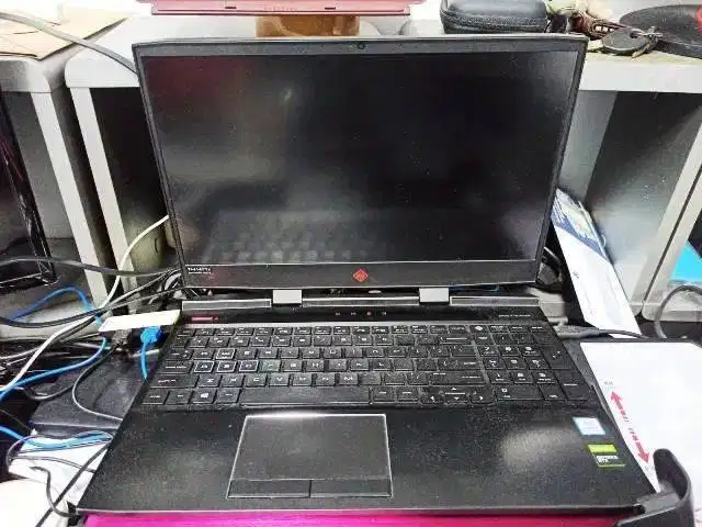 HP Omen 15-dc1111TC, i7-9750H/RAM 8GB/SSD 256GB+HDD 1TB Bekas Mulus