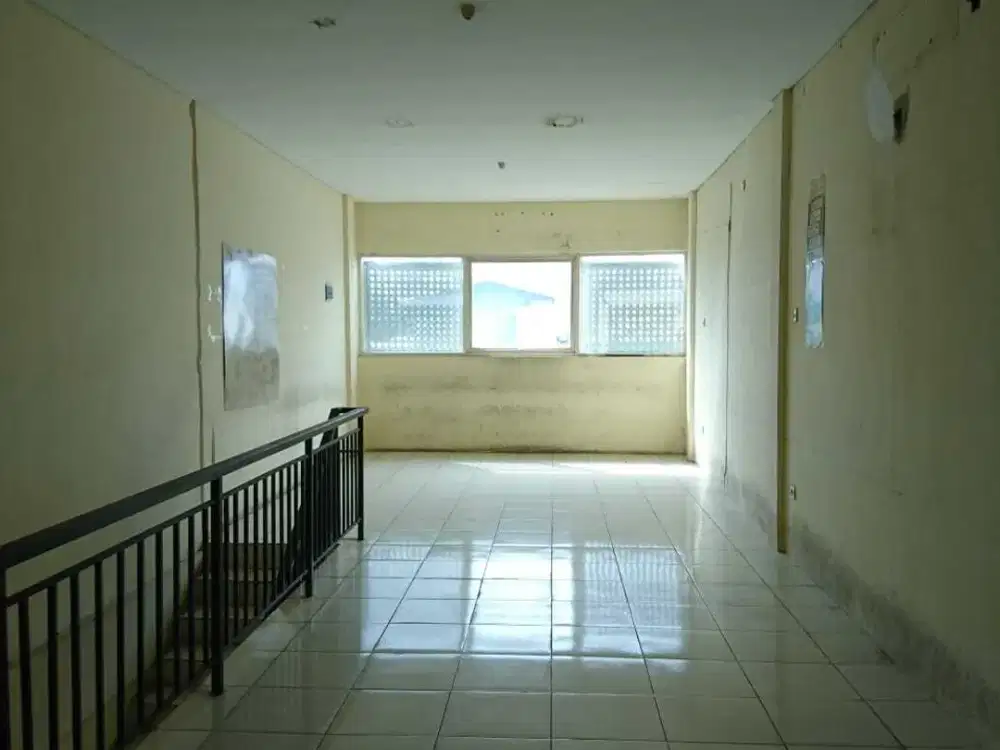 Disewakan Atau Dijual Ruko Lokasi Strategis Pusat Kota Surabaya