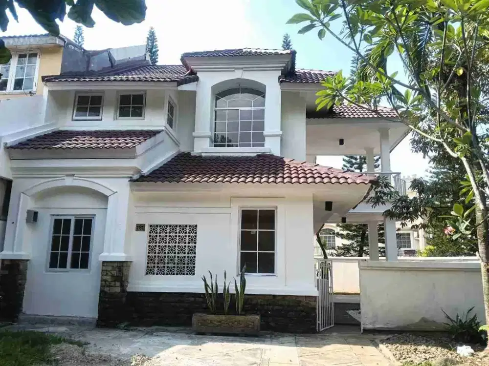 dijual rumah di hook di Sentul city siap huni