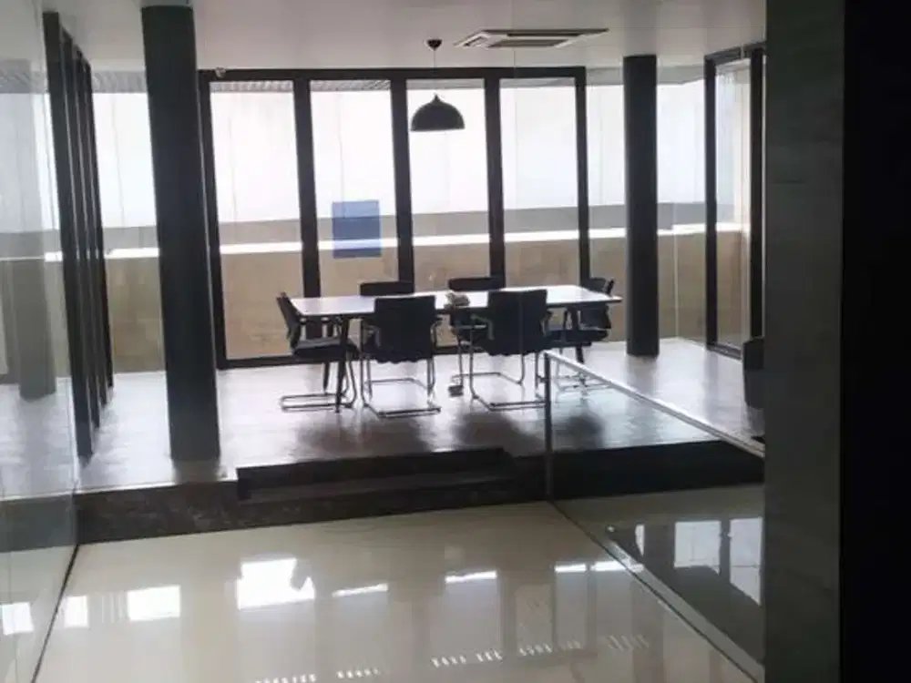 Ruko Gandeng Tepi Jalan Kebayoran Baru Dijual Cepat