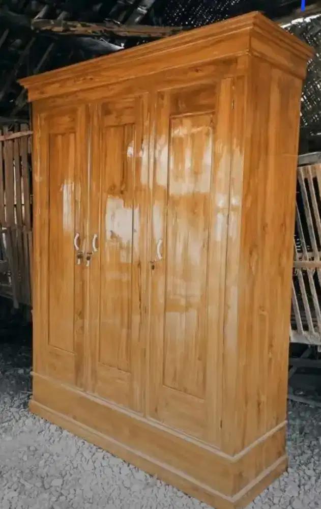 almari pakain kayu jati