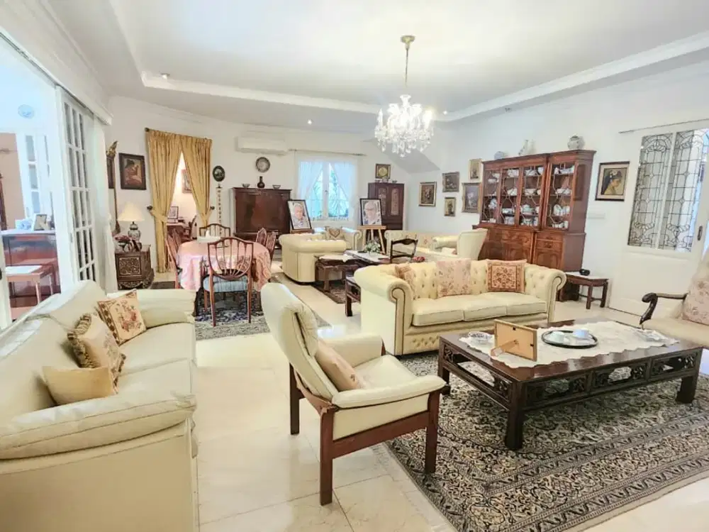 For Sale Spacious East Facing Home with Elegant Design