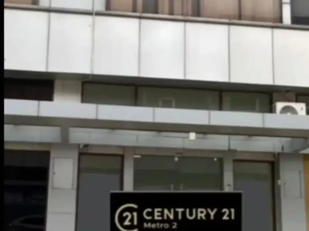 Disewa Ruko Avenue 3,5 Lantai Siap Pakai Berlokasi Strategis di JGC, Cakung