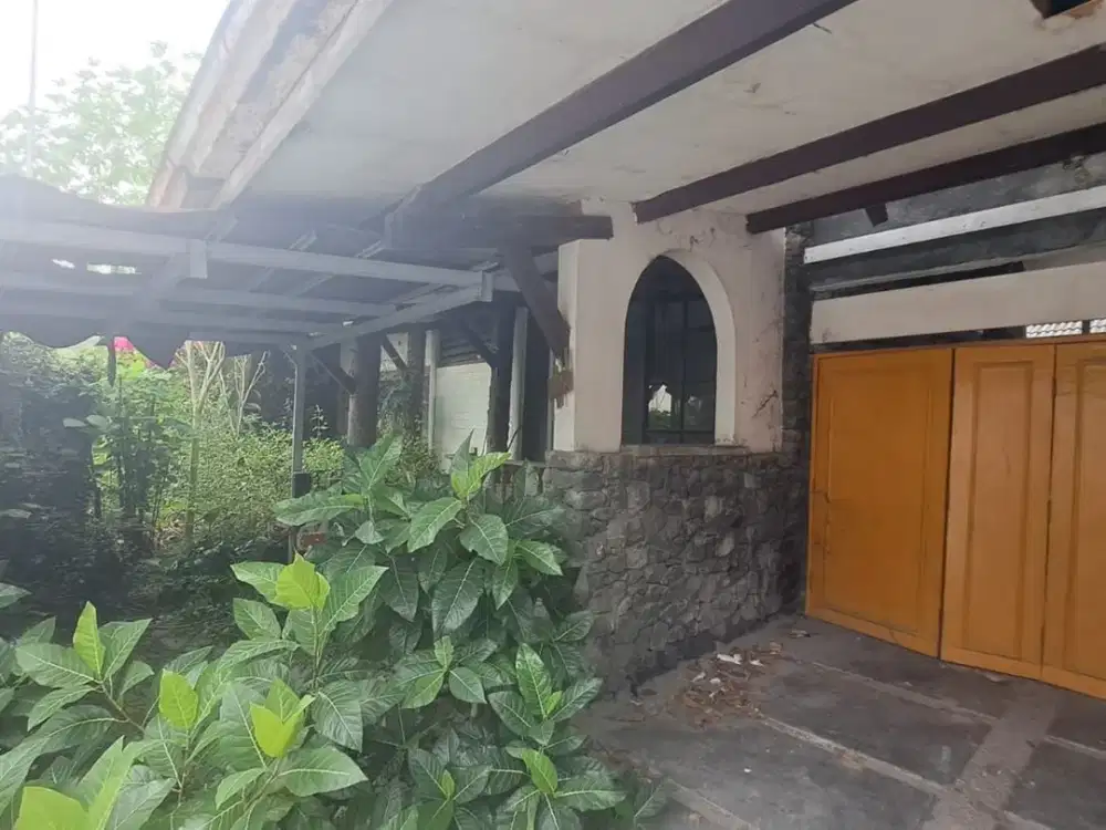 Tanah Dan Bangunan Cocok Untuk Kost Dekat Apartemen Utara Kaliurang