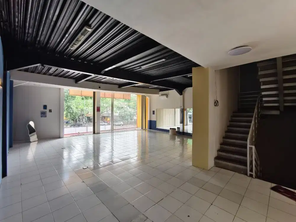 DIJUAL CEPAT Bangunan Komersil di Lokasi Strategis Pusat Kota  Dekat Gedung Sate Cihapit Sayap Riau Bandung