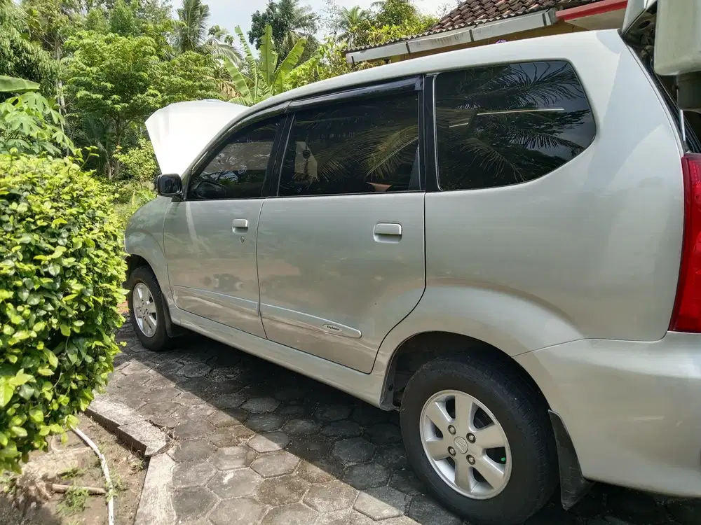 Daihatsu Xenia Li 2011 deluxe