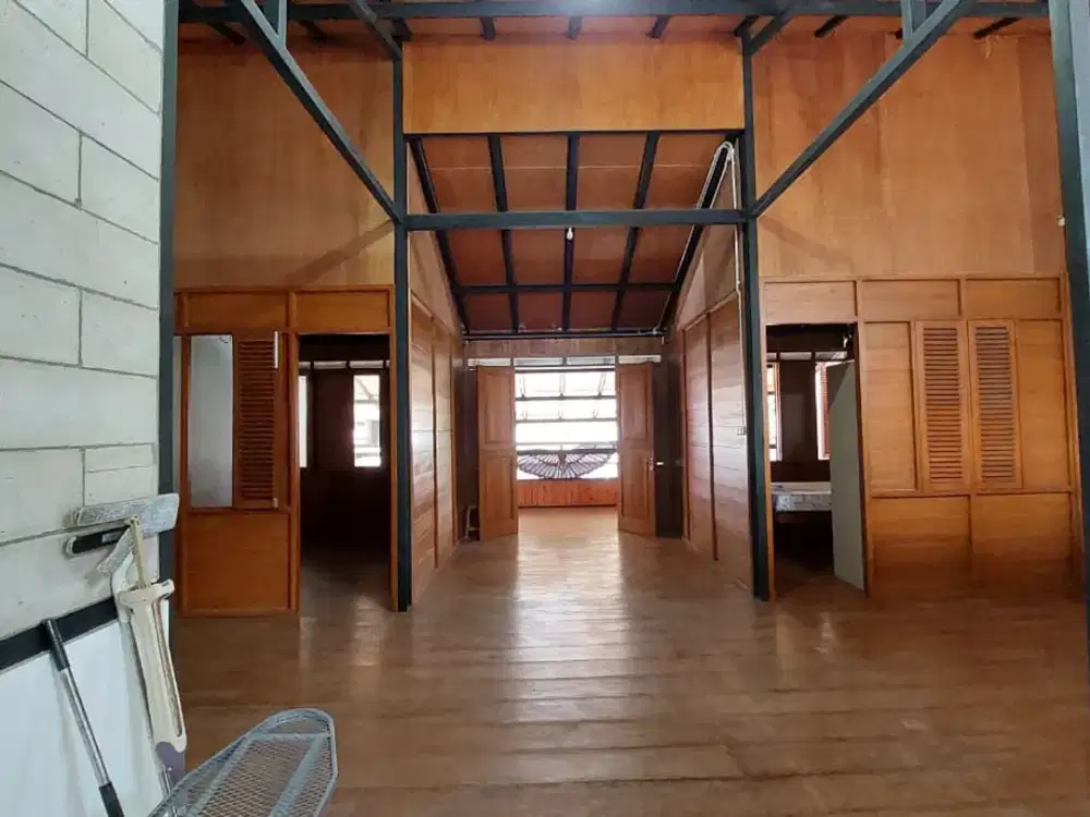 Jual Cepat Rumah 2 Lantai di Taman Kopo Indah III Dekat Tol