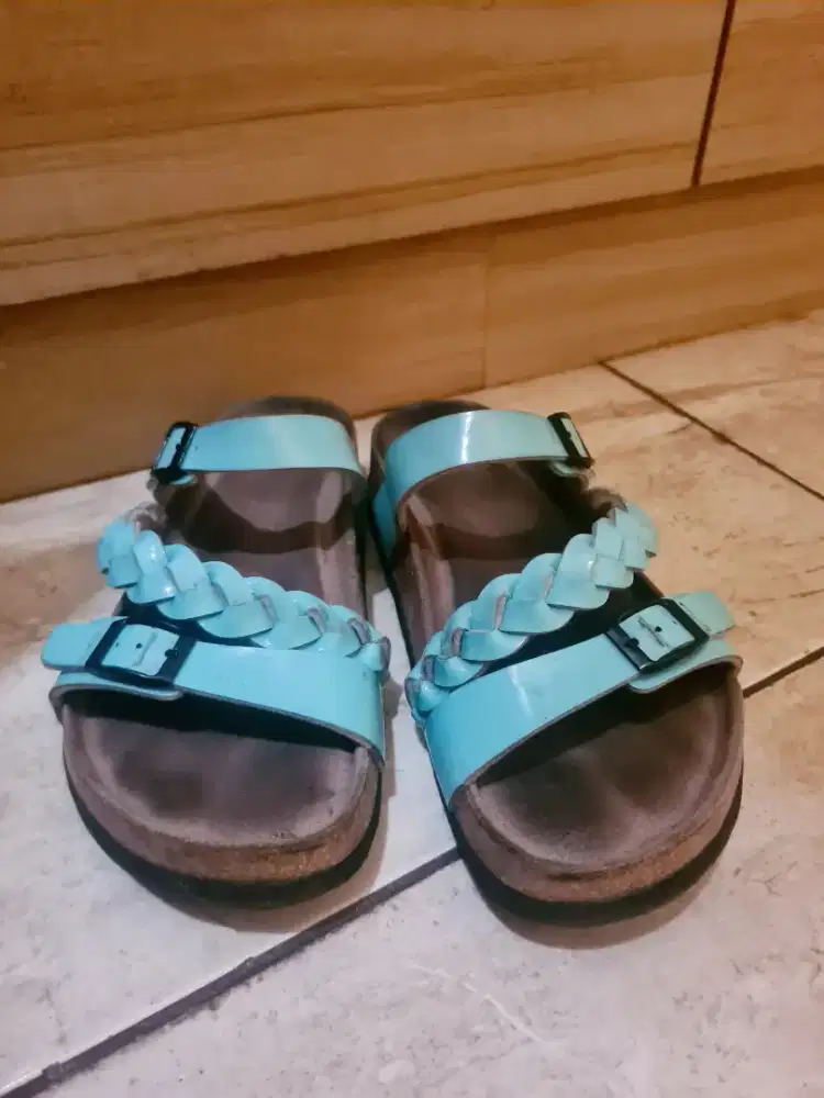 Sandal kesehatan myfeet ori 85% masih oke