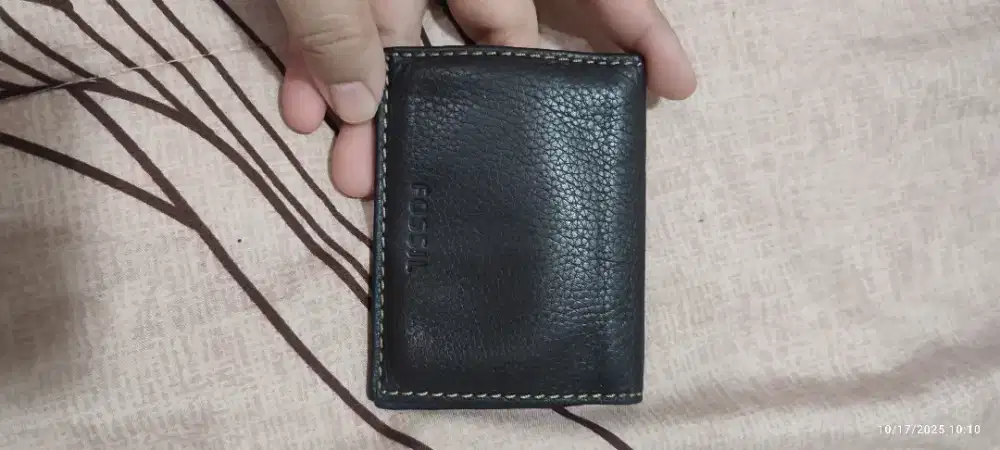 Dompet kartu Fossil Garage sale