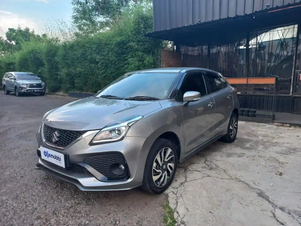 Pajak Panjang - SUZUKI BALENO 1.5 BENSIN M/T 2021 ABU