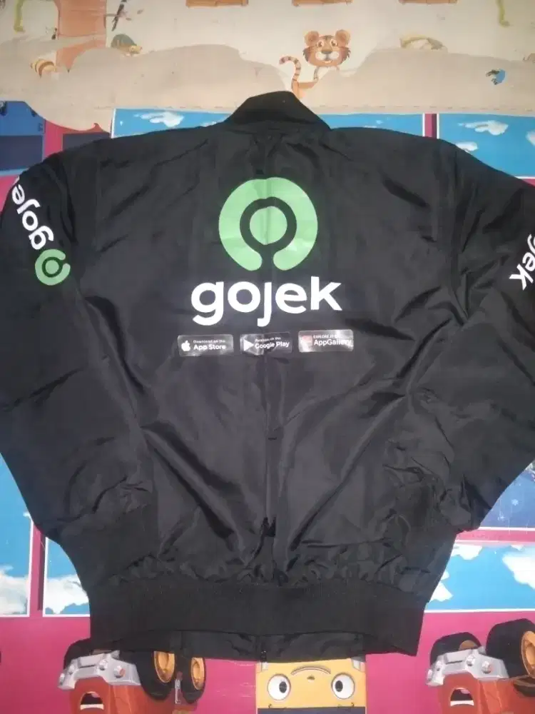 Jaket hitam (masih bagus)