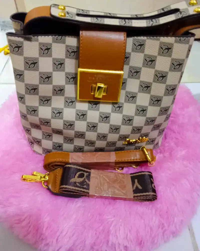 Tas wanita model sling bag free ongkir