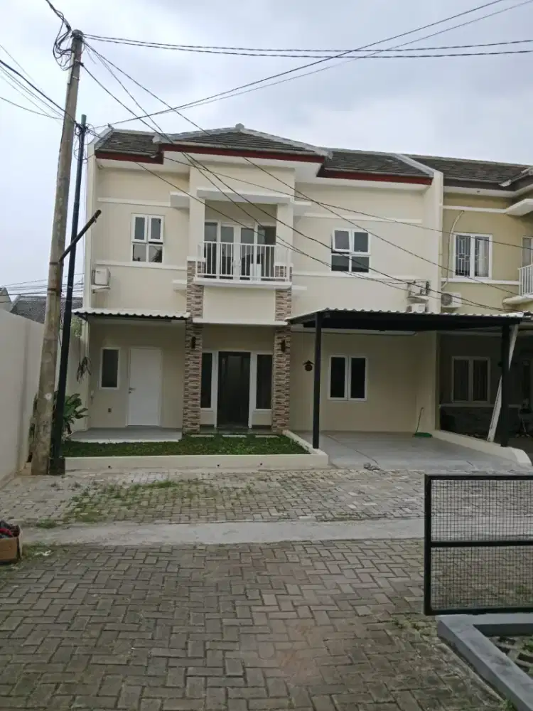 Rumah minimalis 2 Lantai di area cluster