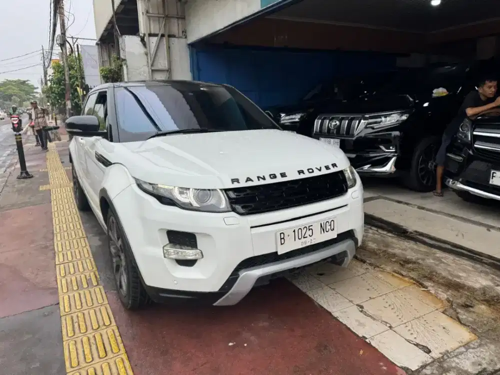 Range rover evoque diesel dynamic luxury 2012 AT Barang langka