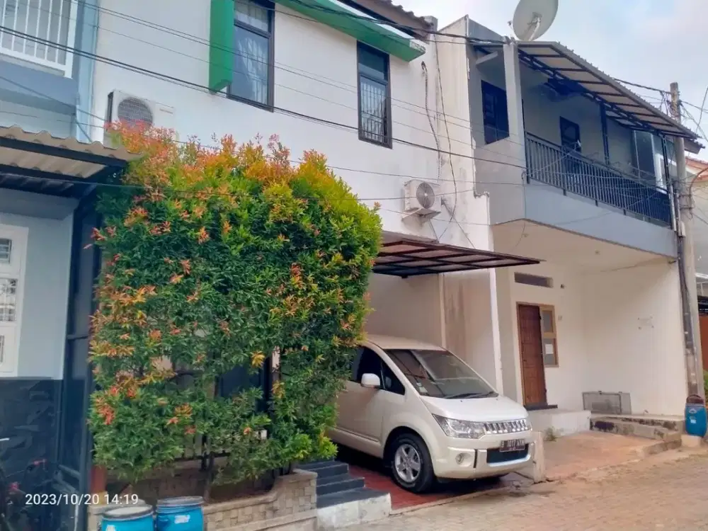 Rumah Nyaman Hadap Timur 2 Lantai Dalam Komplek di Cirendue Dekat MRT Lebak Bulus
