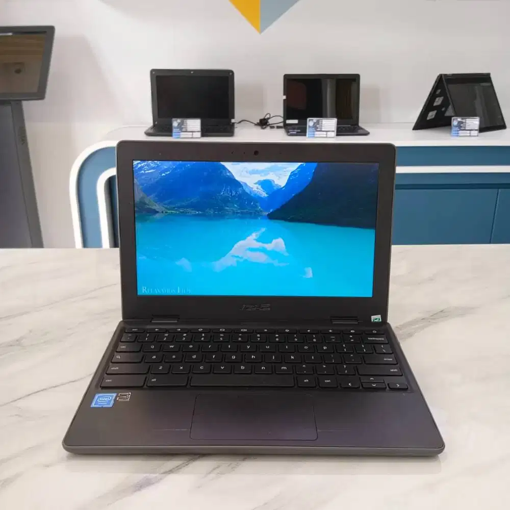 [AS03] Laptop Desain Asus 4GB SSD 12Inch  Aplikasi Siap Pakai