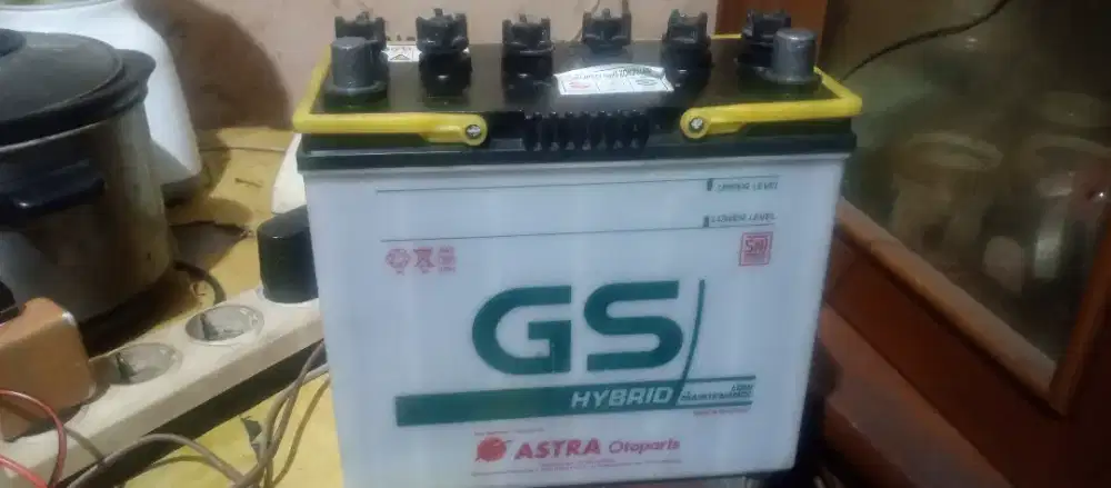 Aki mobil bekas GS hybrid 45A NS60LS 12,5 volt copotan Yaris 1nz