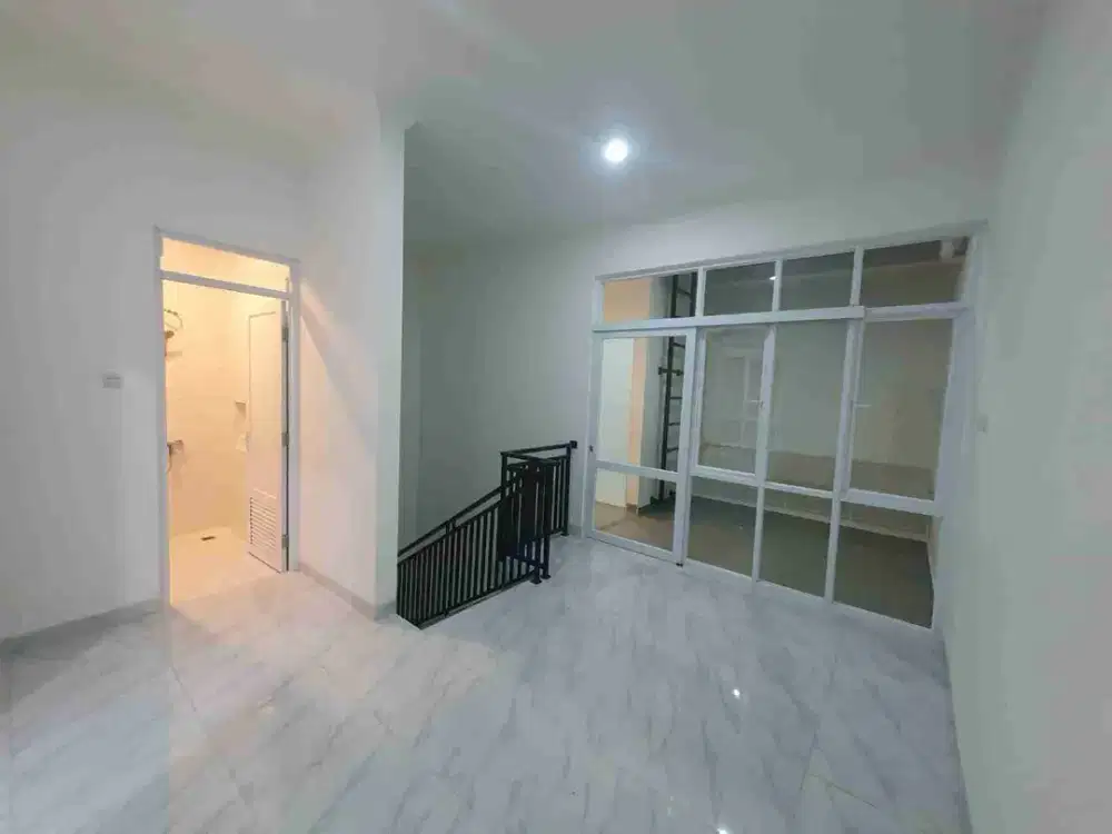 Dijual Rumah Janur Kuning. Kelapa Gading. Jakarta Utara